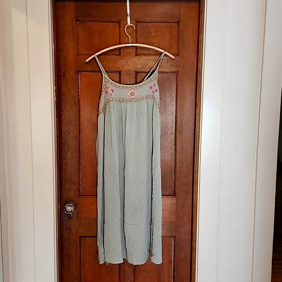 NWT NATURAL LIFE Elegant Gray Summer Dress - Picture 3 of 6